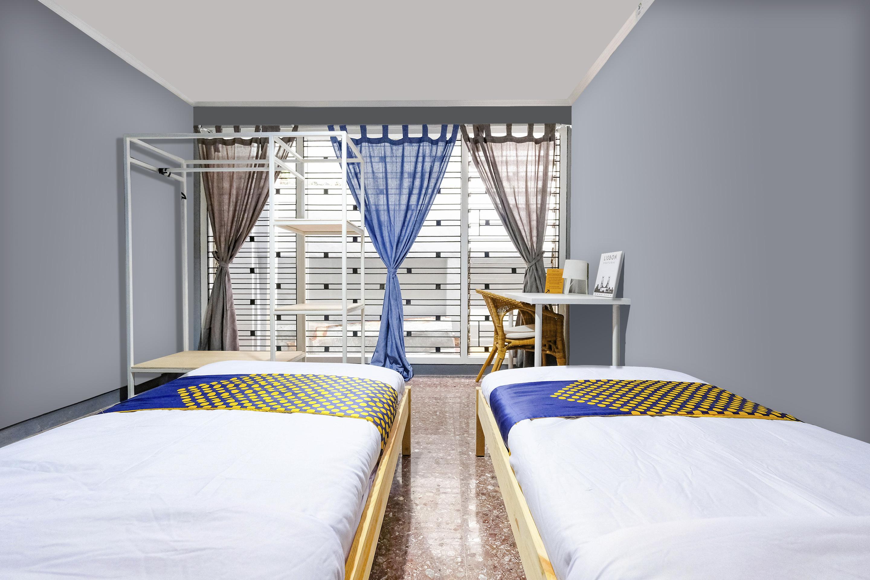 Spot On 2281 Omajo Hotell Semarang Eksteriør bilde