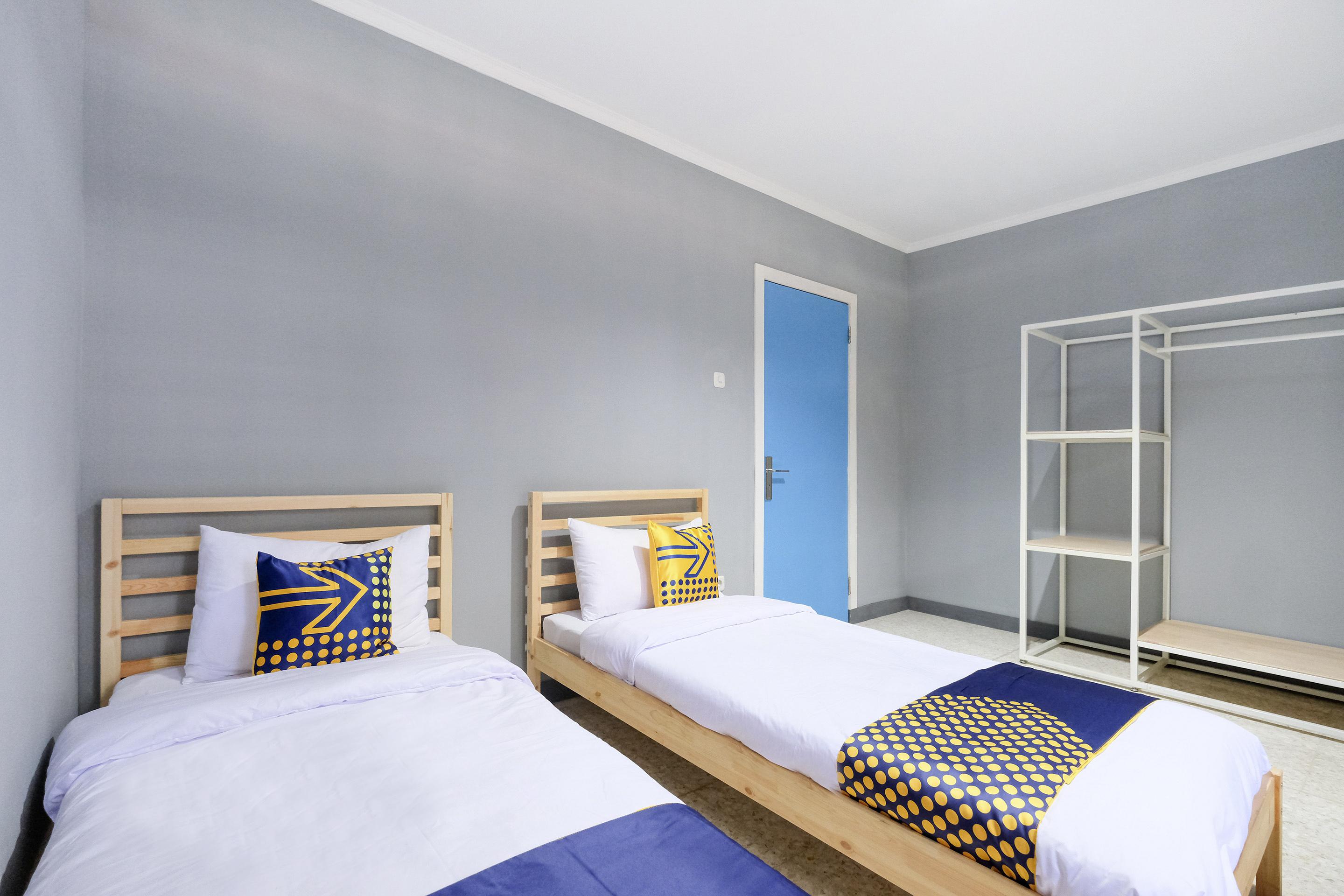 Spot On 2281 Omajo Hotell Semarang Eksteriør bilde