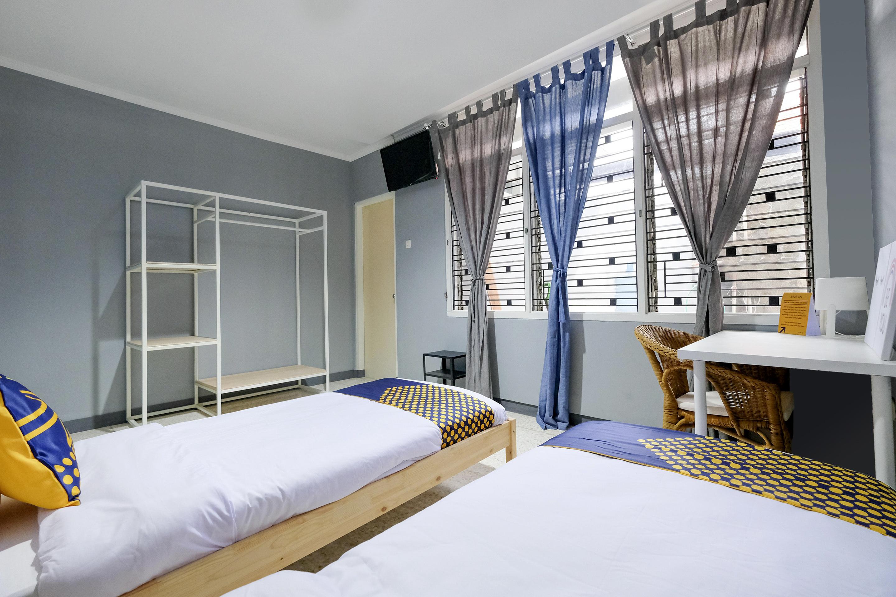 Spot On 2281 Omajo Hotell Semarang Eksteriør bilde