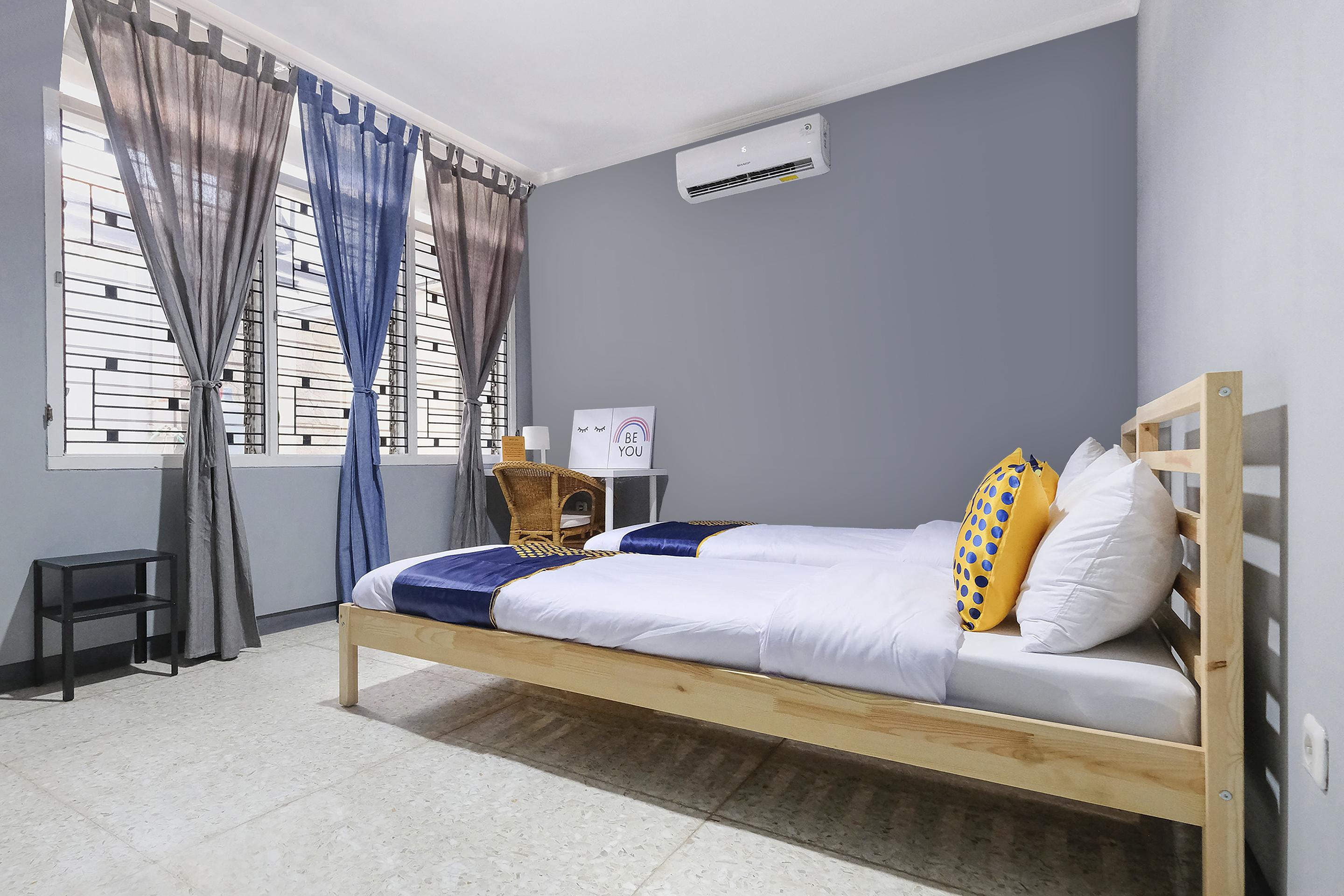 Spot On 2281 Omajo Hotell Semarang Eksteriør bilde