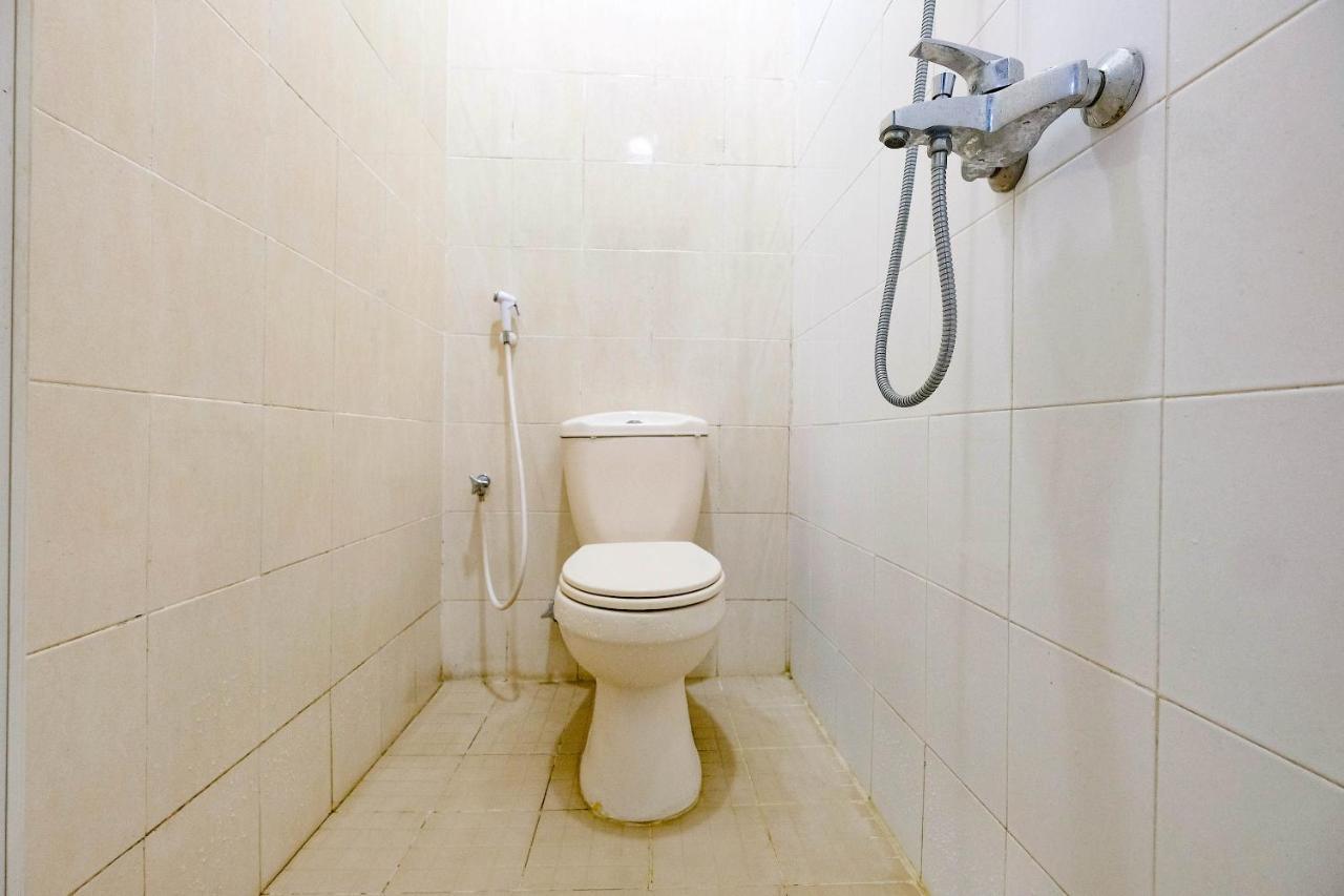 Spot On 2281 Omajo Hotell Semarang Eksteriør bilde